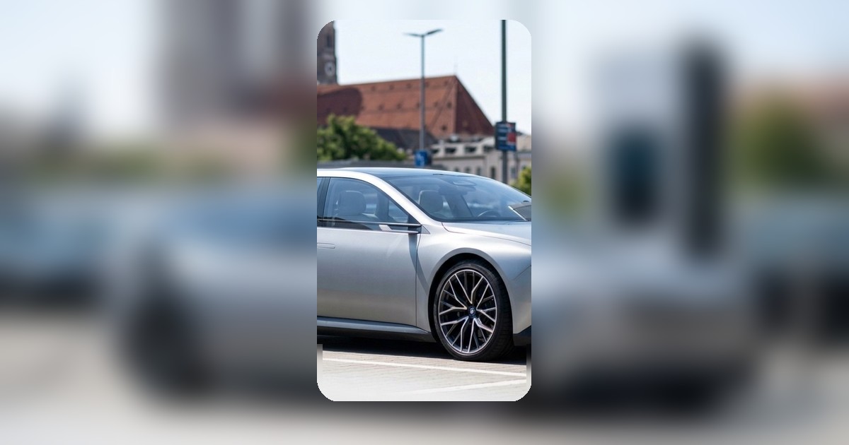 BMW i3 Touring พลบค่ำ? รถต้นแบบวิ่งทดสอบเผยโฉม